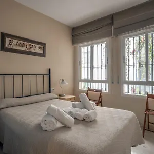 https://modern-and-cozy-apartment-in-city-center.es-andalucia.com